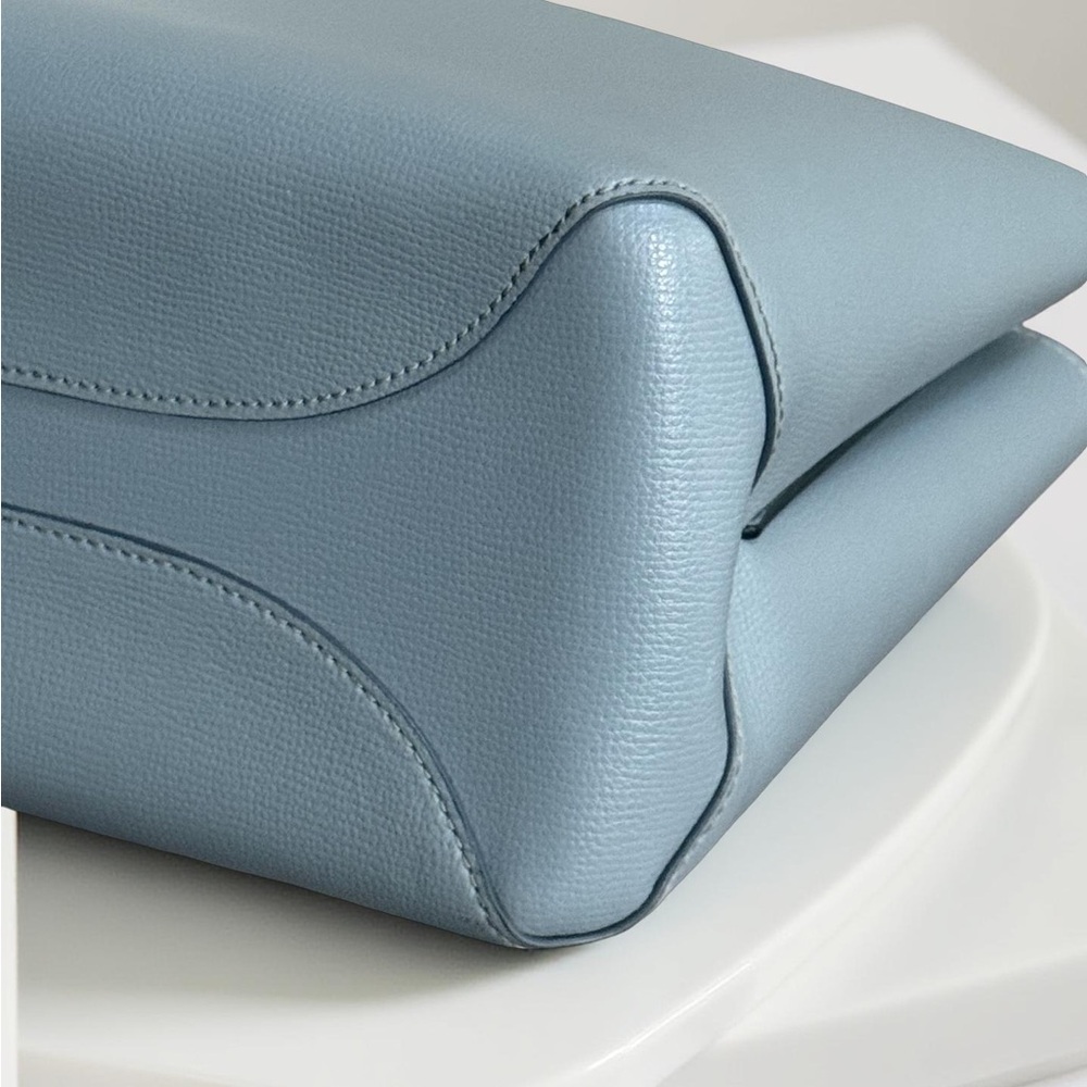 Authentic Kate Spade Blue Crossgrain Leather Tote Bag! - Picture 8 of 15